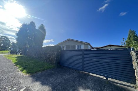 Photo of property in 47 Lysander Crescent, Beach Haven, Auckland, 0626