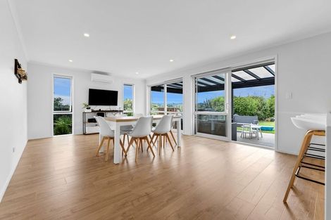 Photo of property in 11 Peet Row, Pokeno, 2471