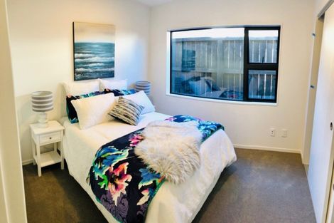 Photo of property in 36 Lumbarda Drive, Kumeu, 0810