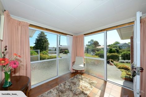 Photo of property in 38 Beckford Road, Saint Martins, Christchurch, 8022