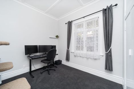 Photo of property in 38 Argyle Avenue, Takaro, Palmerston North, 4410