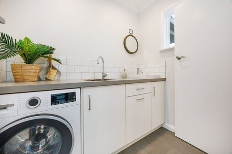 Photo of property in 7 Stirling Crescent, Hokowhitu, Palmerston North, 4410