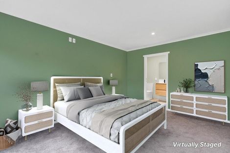 Photo of property in 82 Wairau Road, Oakura, 4314