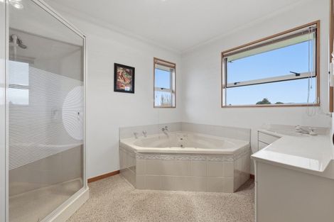 Photo of property in 9 Huntly Road, Outram, 9019
