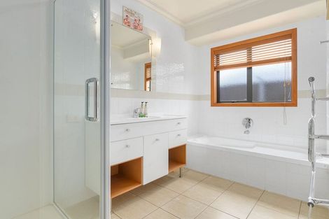 Photo of property in 3 Wiltshire Drive, Huntington, Hamilton, 3210