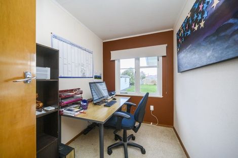 Photo of property in 22 Ronberg Street, Highbury, Palmerston North, 4412