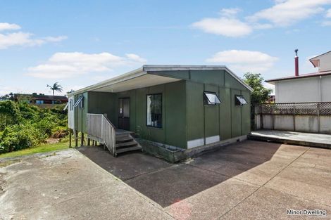 Photo of property in 75 Fruitvale Road, New Lynn, Auckland, 0600