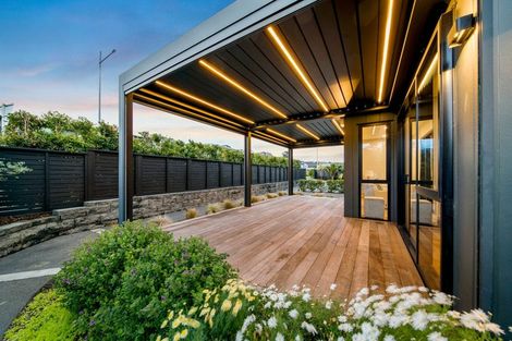 Photo of property in 2 Hanikura Street, Long Bay, Auckland, 0630