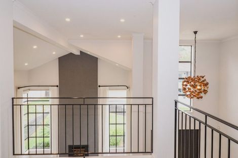 Photo of property in 16 Kinmont Rise, East Tamaki Heights, Auckland, 2016