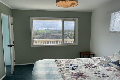 Photo of property in 2/28 Waiau Street, Torbay, Auckland, 0630