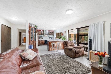 Photo of property in 1210 Alfriston Road, Alfriston, Manurewa, 2576