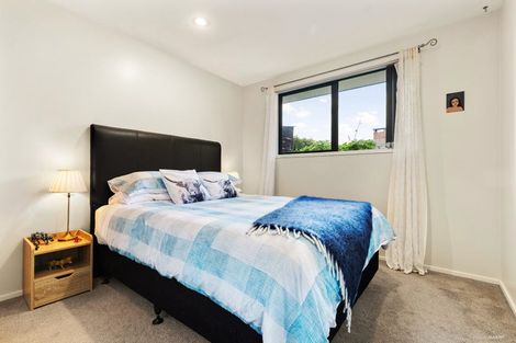 Photo of property in 14 Ripple Grove, Waiuku, 2123