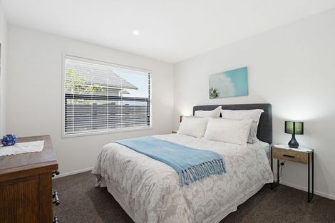 Photo of property in 10 Topping Place, Whitianga, 3510
