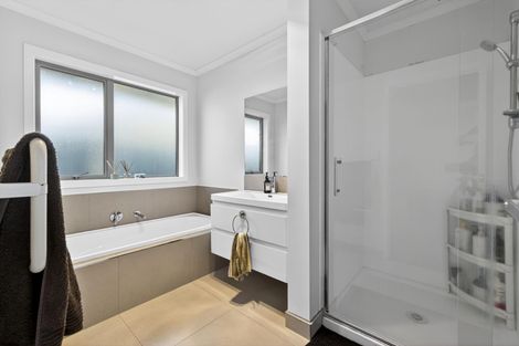 Photo of property in 132 Te Manatu Drive, Huntington, Hamilton, 3210