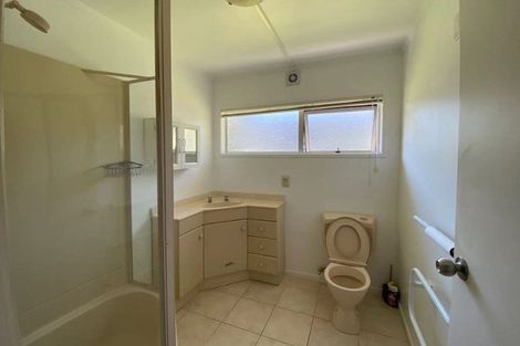 Photo of property in 6 Barlow Place, Chatswood, Auckland, 0626