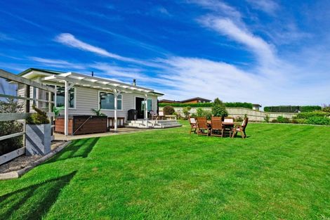 Photo of property in 2 Neva Street, Fortrose, Invercargill, 9875
