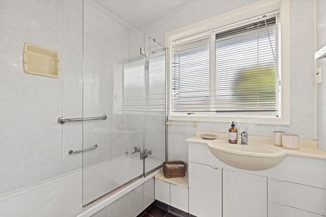 Photo of property in 15 Pembroke Street, Avondale, Christchurch, 8061