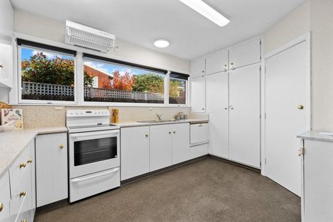 Photo of property in 96 Moncks Spur Road, Redcliffs, Christchurch, 8081
