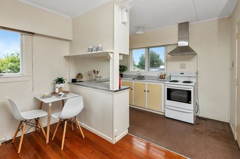 Photo of property in 21 Ford Avenue, Te Kamo, Kamo, 0112