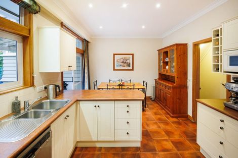 Photo of property in 69 Jickell Street, Hokowhitu, Palmerston North, 4410