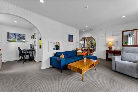 Photo of property in 6d Buisson Glade, West Harbour, Auckland, 0618