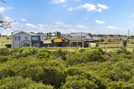 Photo of property in 51 Emerald Avenue, Rosehill, 2113