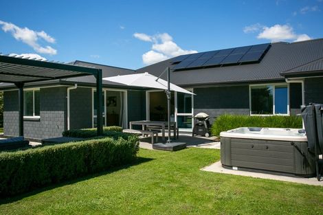 Photo of property in 14 Nikale Street, Cambridge, 3434