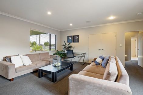 Photo of property in 9 The Esplanade, Huntington, Hamilton, 3210