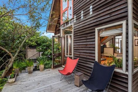 Photo of property in 22 Glade Place, Birkenhead, Auckland, 0626