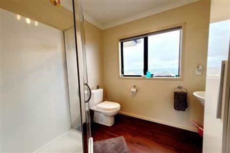 Photo of property in 3 Comber Place, Johnsonville, Wellington, 6037