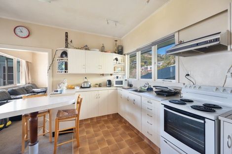 Photo of property in 3 Hornsey Road, Bluff Hill, Napier, 4110