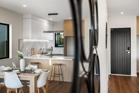 Photo of property in 10 Greenbrier Street, Westgate, 0814