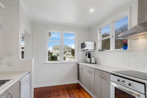 Photo of property in 1/15 Stratford Avenue, Milford, Auckland, 0620