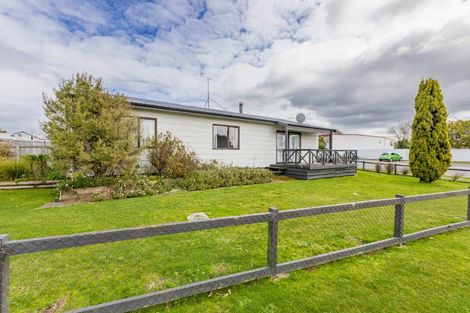 Photo of property in 14 Svenson Road, Waipukurau, 4200