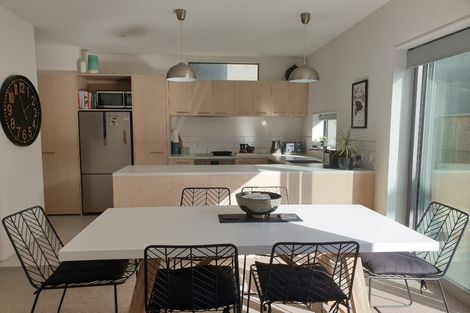 Photo of property in 7u8 Handyside Street, Tawa, Wellington, 5028