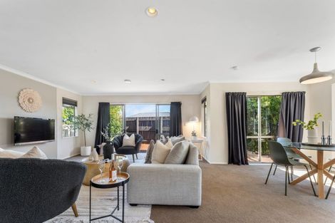 Photo of property in 12 Lionel Place, Mapua, 7005