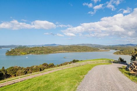 Photo of property in 114a Ranui Road, Karetu, 0283