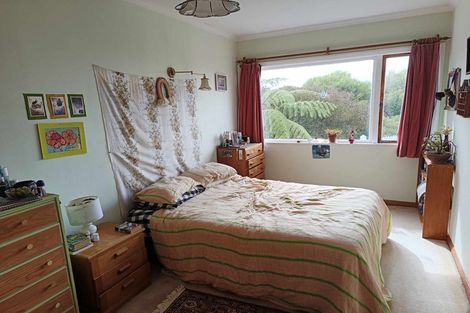 Photo of property in 34 Dorking Road, Brooklyn, Wellington, 6021