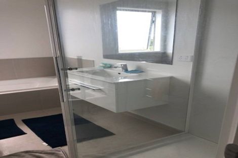 Photo of property in 35 Soaring Bird Drive, Takanini, 2112