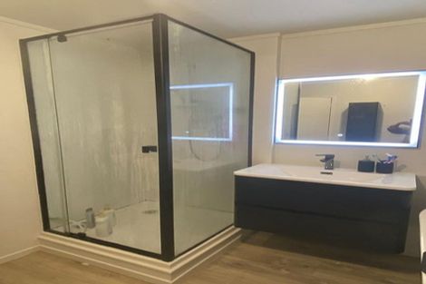 Photo of property in 2/20 Bayview Road, Bayview, Auckland, 0629