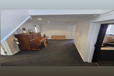 Photo of property in 107 Tiroroa Avenue, Te Atatu South, Auckland, 0610