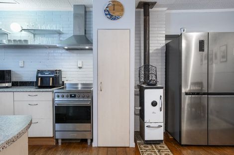 Photo of property in 91 Hutchinson Avenue, New Lynn, Auckland, 0600