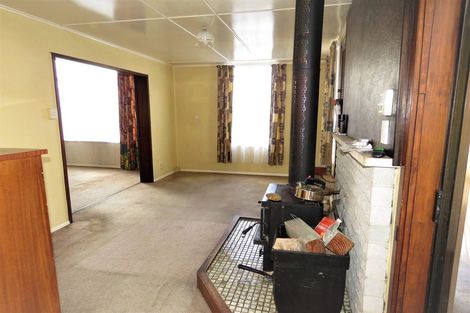 Photo of property in 38 Queen Street, Westport, 7825