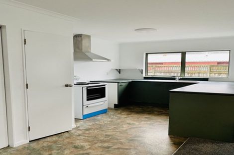 Photo of property in 13 Rawson Street, Tawa, Wellington, 5028