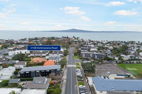 Photo of property in 32a/2 Westgate Drive, Massey, Auckland, 0614