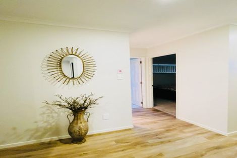 Photo of property in 44 Farmdale Court, Flat Bush, Auckland, 2019