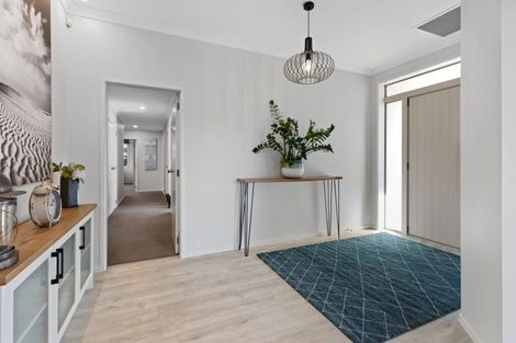 Photo of property in 1 Roxbury Place, Papamoa Beach, Papamoa, 3118
