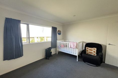 Photo of property in 3 Gennaker Lane, Whitby, Porirua, 5024