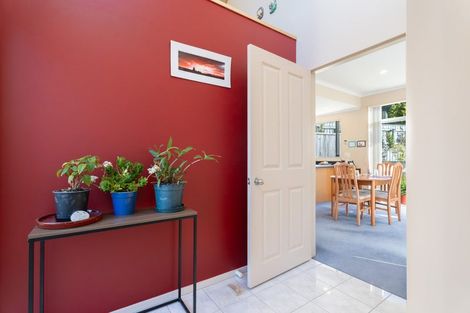 Photo of property in 2 Sandybrow, Churton Park, Wellington, 6037