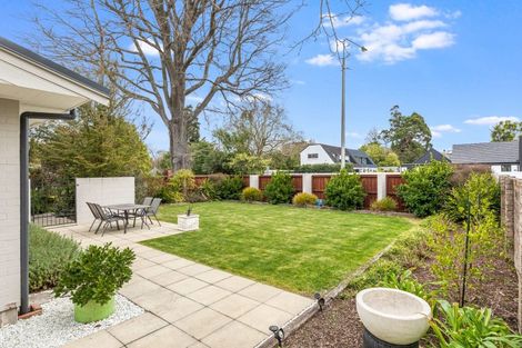 Photo of property in 90 Clyde Road, Ilam, Christchurch, 8041